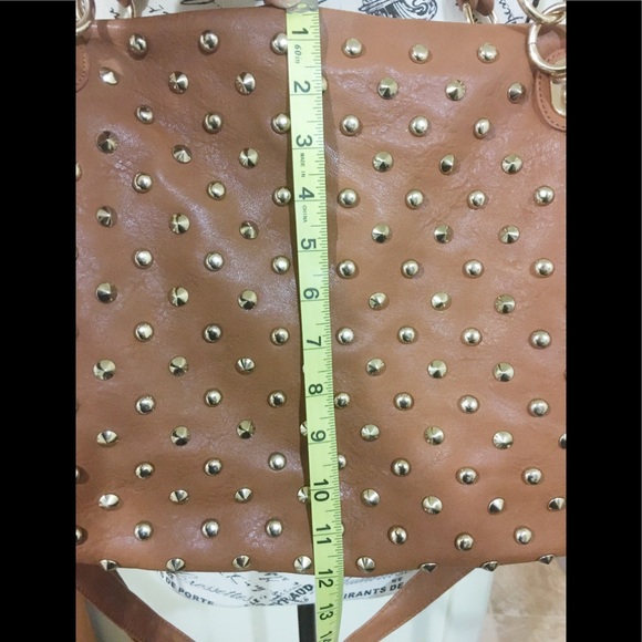 Metal dotted camel colored purse - Picture 5 of 8